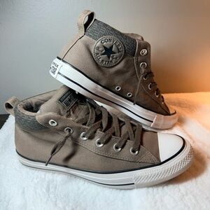 Converse Men’s High-Top Chunk Taylor Sneakers  Size 8.5